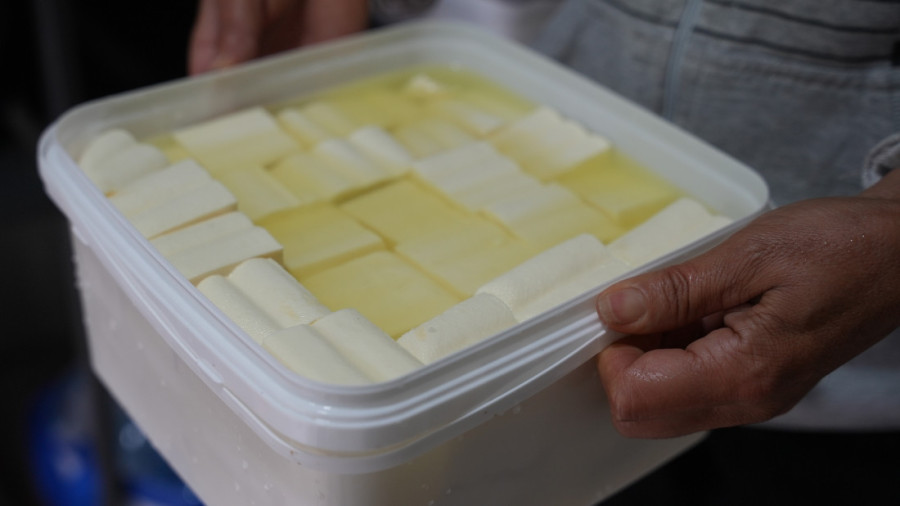 Mnogi beže sa sela, ali ne i Svetlana: Kad je postalo teško, bacila se u proizvodnju, evo šta pravi na svom imanju! (FOTO)