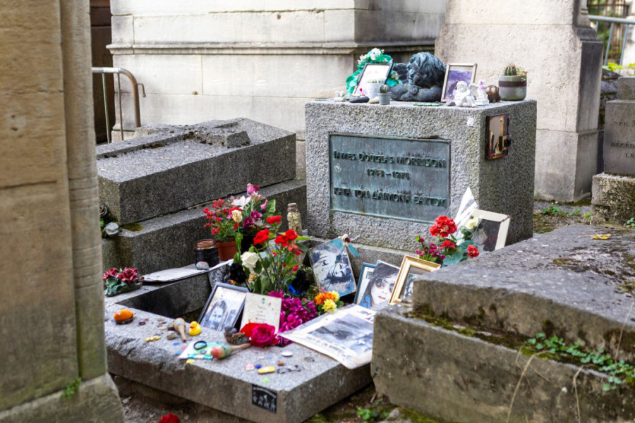 Hoćete da počivate pored slavne ličnosti? Zbog ove čudne nagradne igre sad to i možete!