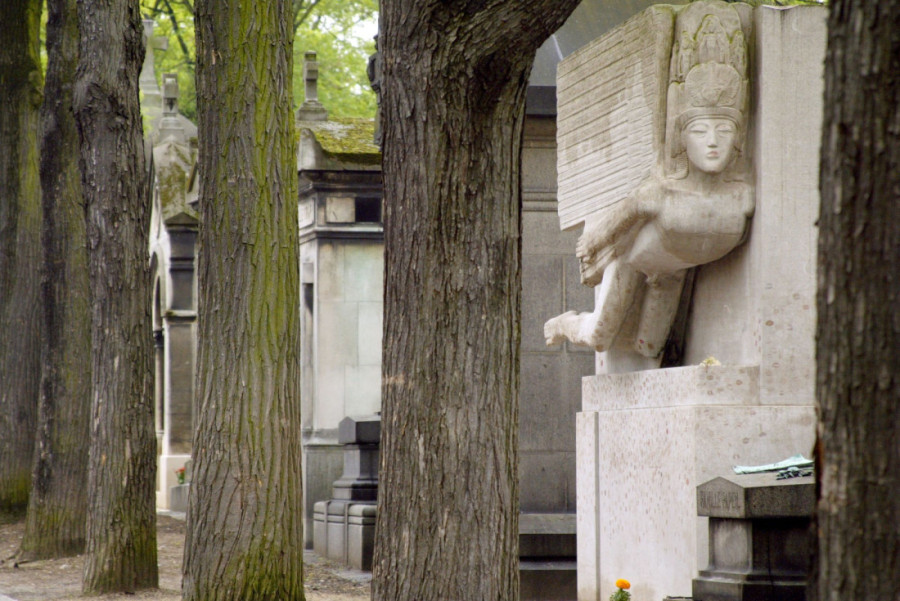 Hoćete da počivate pored slavne ličnosti? Zbog ove čudne nagradne igre sad to i možete!