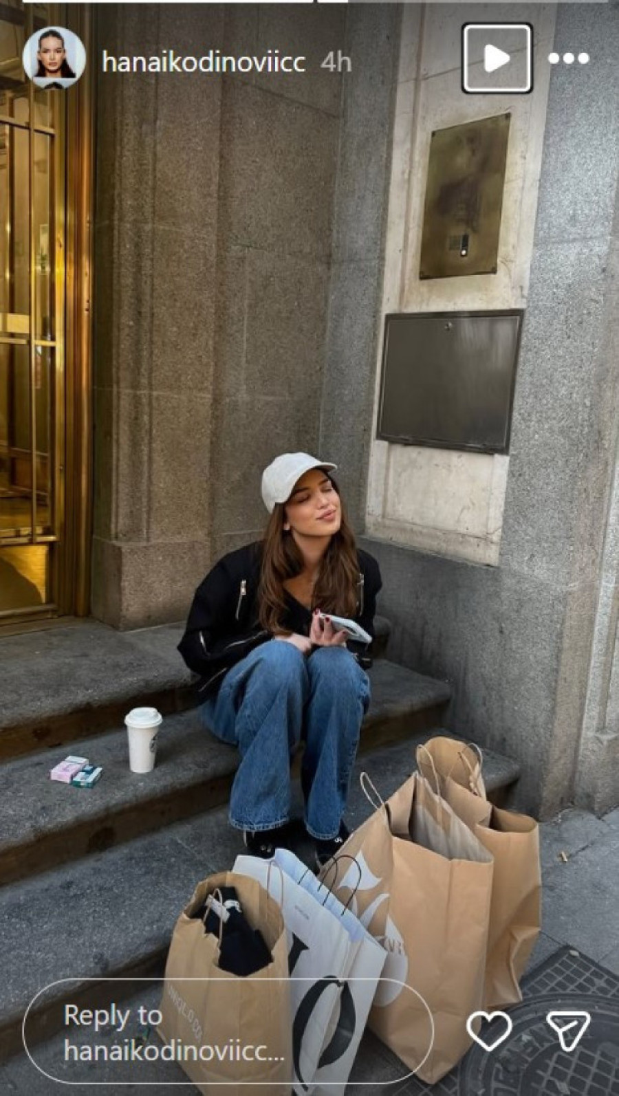 Hana Ikodinović opustošila radnje u Španiji: Natašina ćerka pokazala kako živi tokom studija (FOTO)