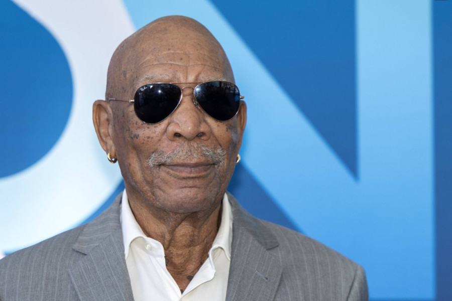 Morgan Frimen besan zbog veštačke inteligencije: Preti tužbama, spomenuo i jednu glumicu (FOTO)