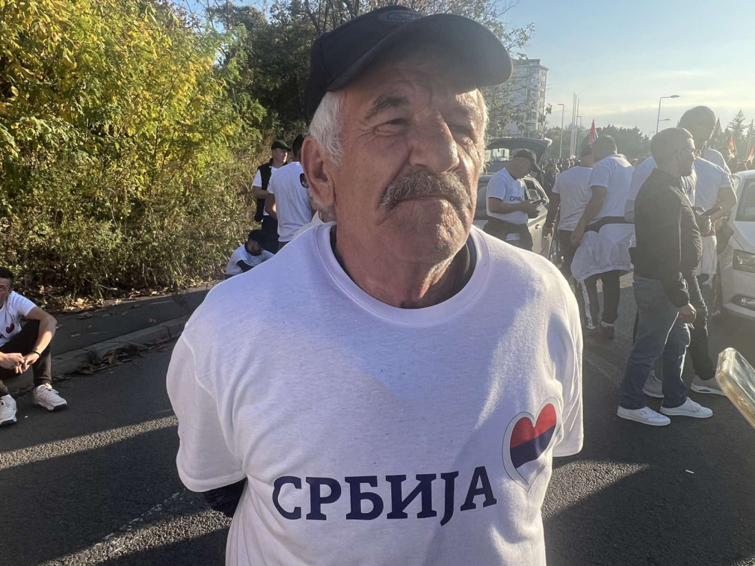 Veličanstven doček za Srbe sa KiM! Ispred Skupštine okupilo se 50.000 ljudi: "Hvala braći što su uvek uz Srbiju i Vučića" (FOTO/VIDEO)