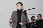 Brnabić: Mi ćemo da čuvamo mir i pozivamo na dijalog, nećemo mržnju koja se sipa u naše društvo