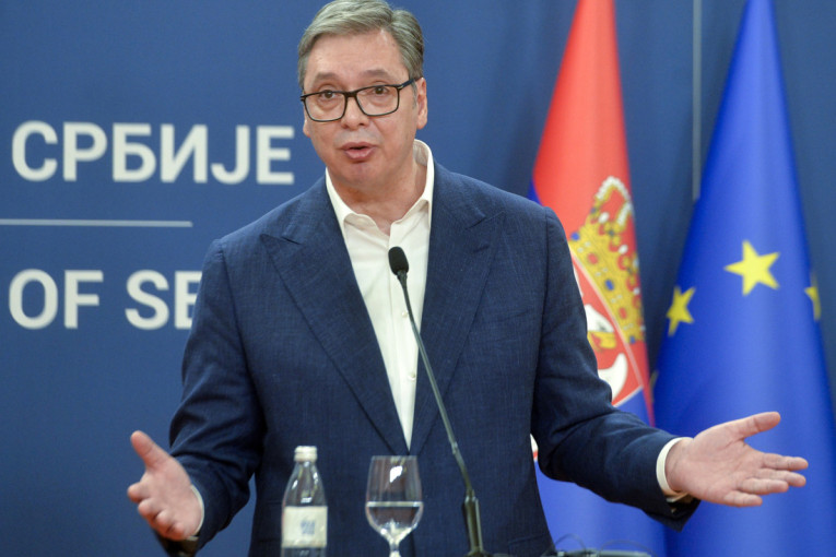 Vučić o izjavama urednika RTS-a: Taj čovek je rekao da su ljudi koji se njemu ne dopadaju stoka (VIDEO)