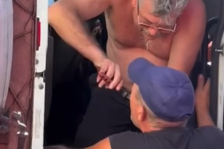 Kako to rešava kamiondžija: Servis zuba za 30 sekundi, bez zakazivanja! (VIDEO)