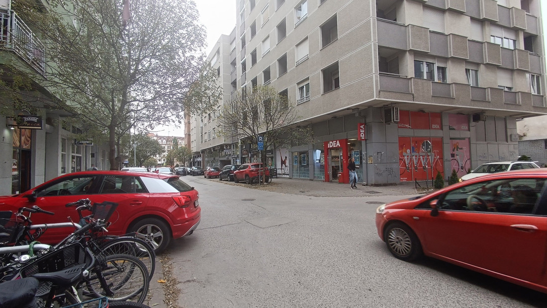 Nožem u Crnogorca! Napad u novosadskom lokalu (FOTO)