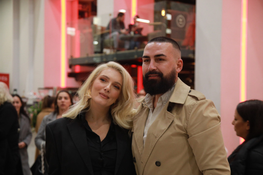 Zgodna trudnica! Nikolina Kovač blista u uskoj crvenoj haljini: Nemam vremena da se izležavam!