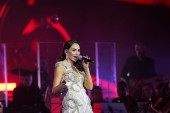 Emina usred koncerta na scenu izvela i trudnu Milicu Todorović: Udruženim snagama napravile šou za pamćenje!