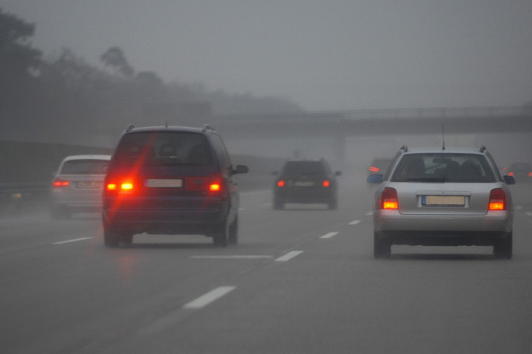 Zabelela se Ivanjica: Od vejavice se ne vidi prst pred okom (VIDEO)