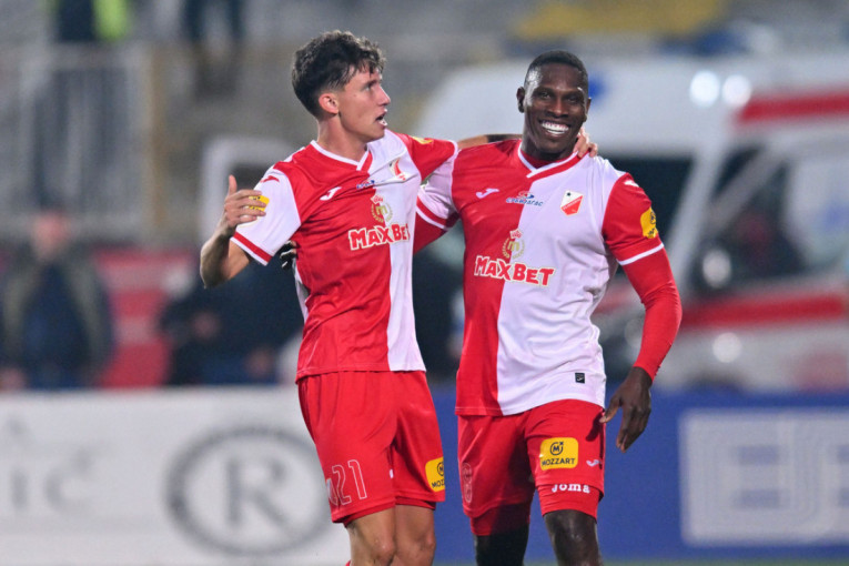 Voša nastavila trku za večitima: Stara dama slavila u Nišu - Džon Meri doneo zlata vredne bodove (VIDEO)