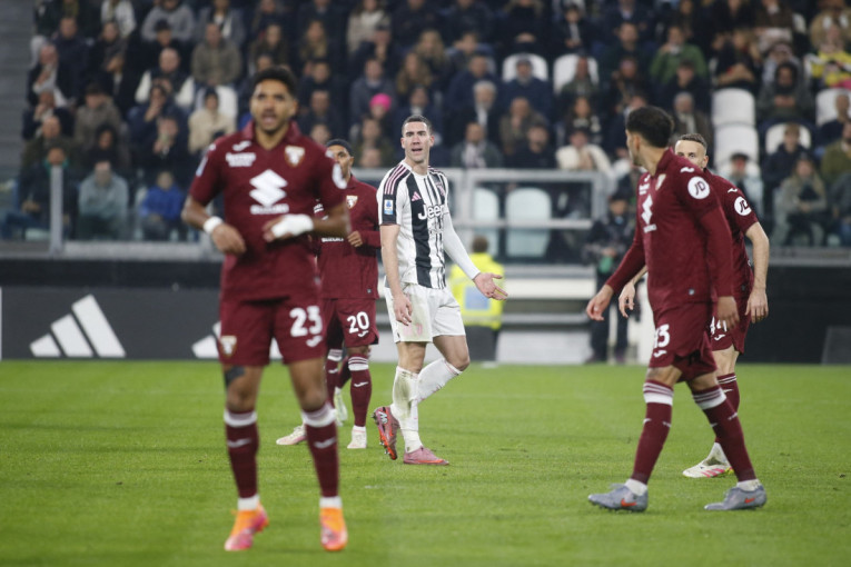 Torino se odbranio na Alijanc stadionu: Vlahović nije blistao u gradskom derbiju, Juventus ponovo ostao bez pobede (VIDEO)