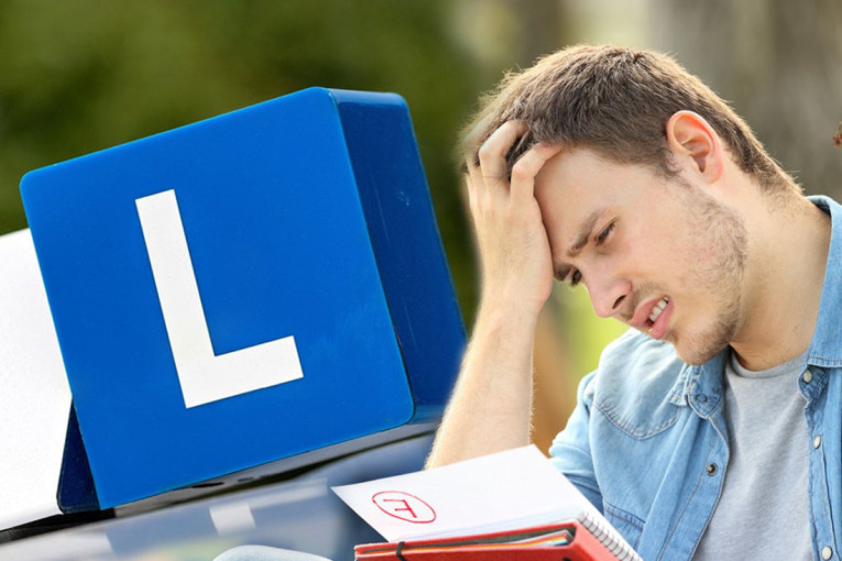 Neslavni rekorder: Početnik pao na teorijskom ispitu za vožnju 128 puta, evo koliko ga je to koštalo