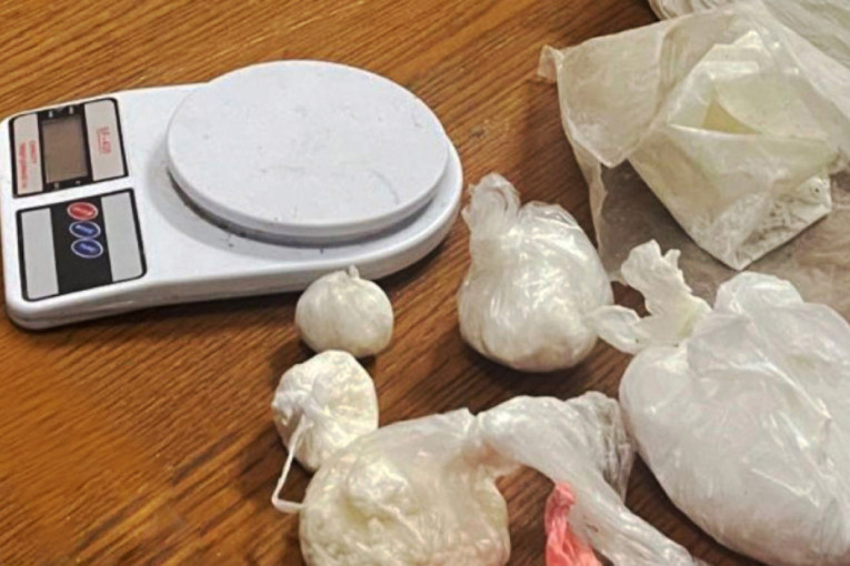 Dileru hitno oduzeti imovinu: Uhvaćen sa kilogramima droge, oduzima mu se i zarada