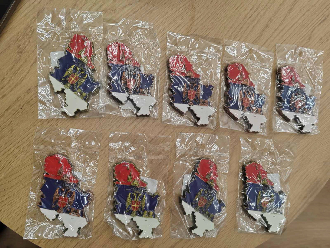 Kinezi "skratili" Srbiju: Skandalozne mape sa dvoglavim orlom u Nišu (FOTO)