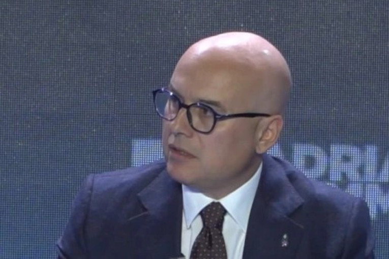 Oštro reagovanje lidera SNS: E, moja Evropo, da li se ovako bori protiv fašizma?!