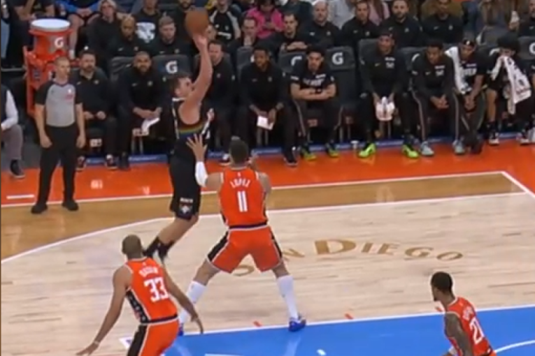 Stravičan udes na pijaci: Kamion jurio 150 metara i usmrtio dve žene! (VIDEO)