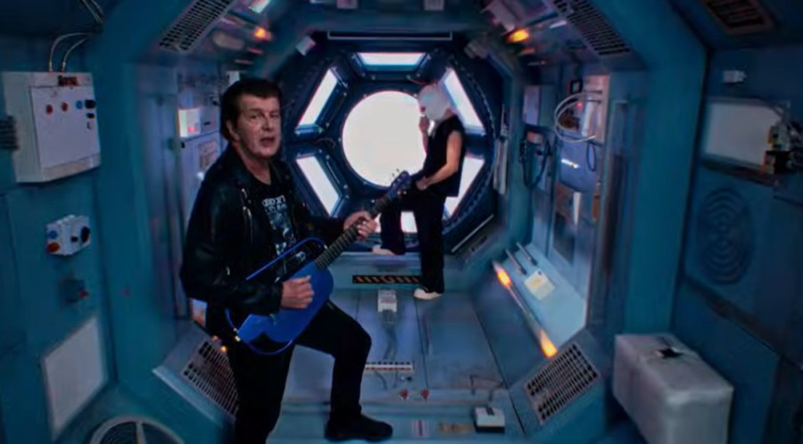 Otkud ovaj spoj?! Bajaga snimio sa reperom duet "Astronaut", ljudi šokirani: Fale još samo Čola i Desingerica!