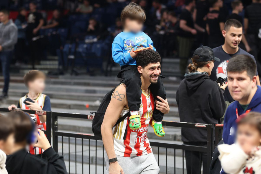 Kako bez Mateusa? Zvezdin golman postao redovan na utakmicama košarkaša (FOTO)
