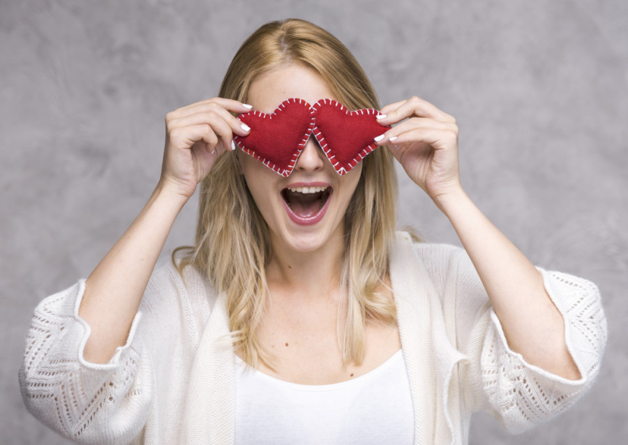 Godišnji horoskop za Vodoliju za 2026: Menjate ko ste iznutra, raste vam ambicija, ali i finansije