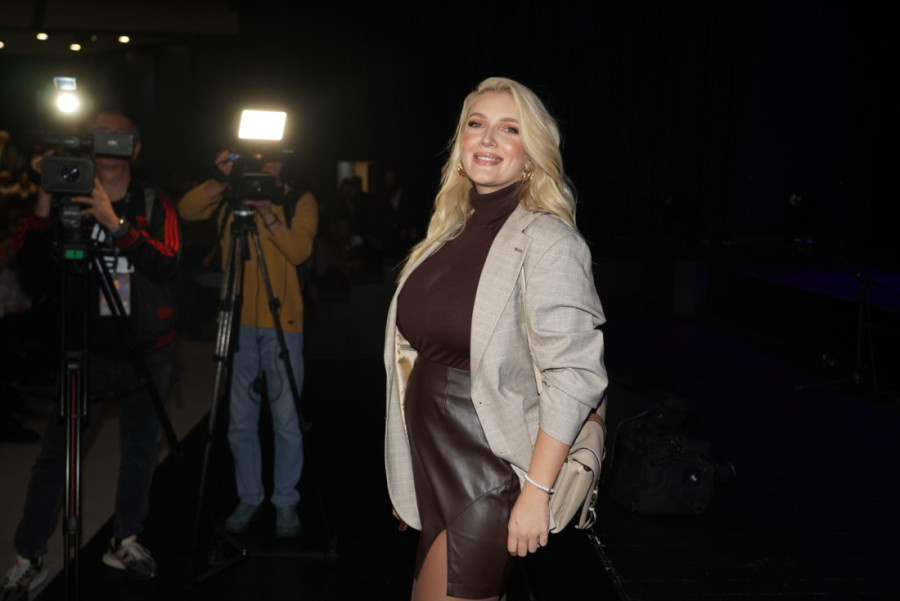 Trudna Nikolina Kovač slavi 35. rođendan! Pevačica uživa u porodičnoj idili (FOTO)