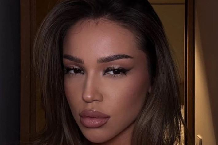 "Spremna za Božić" Breskvica pokazala kakva je domaćica, evo kako se snalazi u kuhinji! (FOTO)