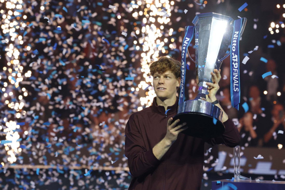 Siner trofejno okončao sezonu! Italijan bolji od Alkaraza na Završnom mastersu!