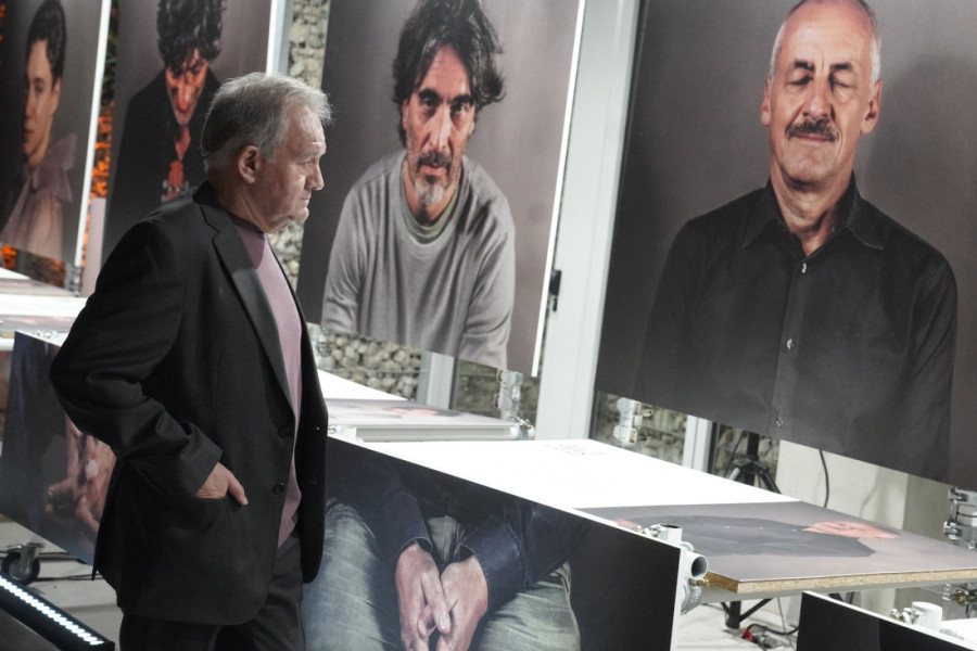 Drugo lice zvezda Bemusa: Fotografisani u malom podrumu u "najgorem trenutku" (FOTO)