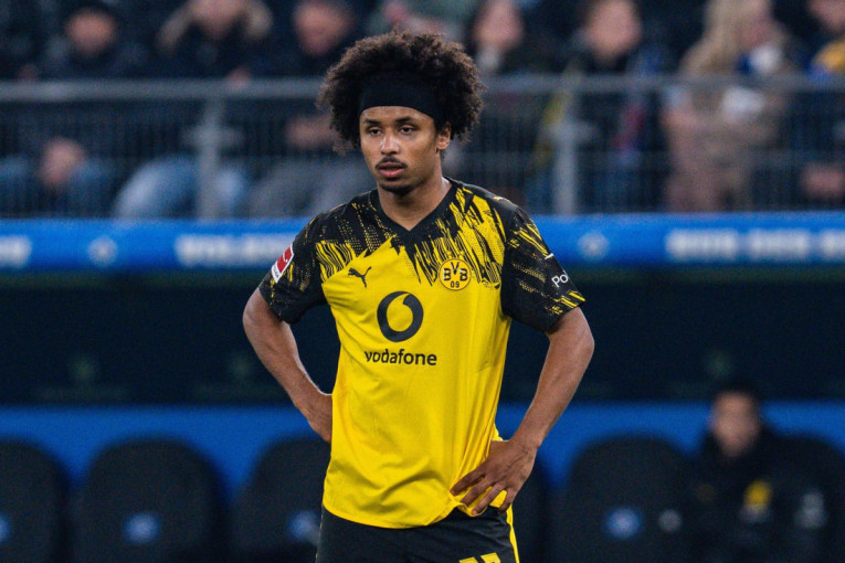 Adejemi mora da plati čak 450.000 evra: Nemci brutalno kaznili svog reprezentativca!