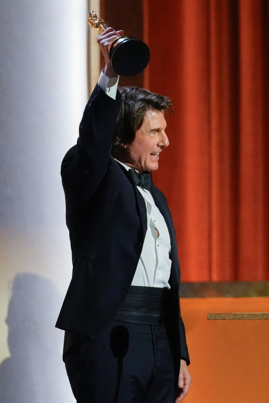 Tom Kruz dobio počasnog Oskara: Održao emotivni govor, a onda zaplesao sa slavnom koleginicom (FOTO/VIDEO)