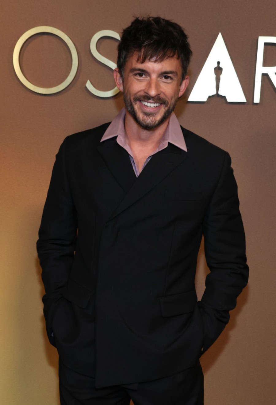 Uručene Governors nagrade, a dekolte Sidni Svini ponovo u centru pažnje: Džej Lo lepa, ali bez osmeha, a evo kako su izgledale zvezde (FOTO)