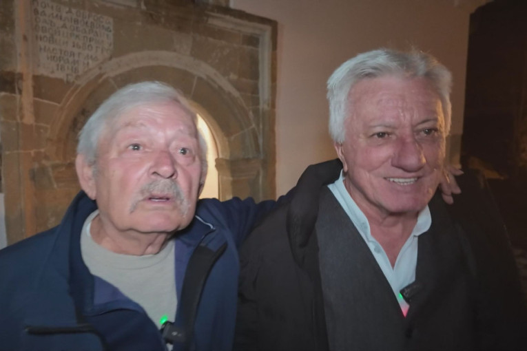 Sreli se posle dvadeset godina ćutanja i to u crkvi: Priča o Draganu i Blagoju iz Požege koja je raspametila Srbiju (FOTO)