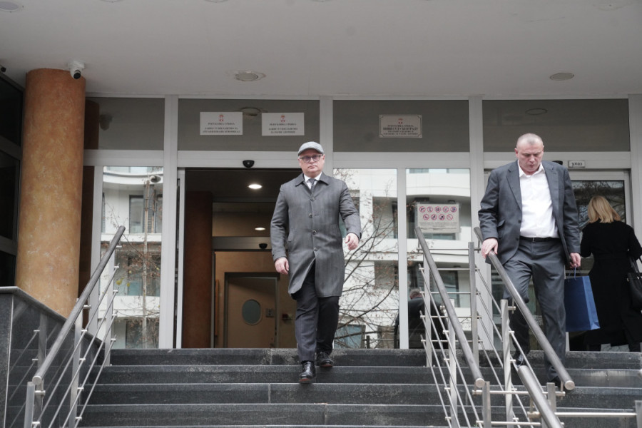 Vesić izneo odbranu u tužilaštvu, ali nije odgovarao na putanja tužilaštva