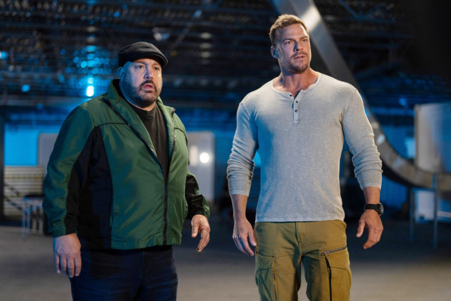 Uprkos lošim kritikama, novi film Alana Ričsona je ogroman striming hit: Urnebesna komedija u kakvoj ga nikada nismo videli (VIDEO)