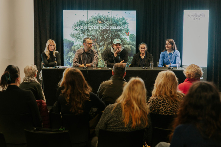 Nije mogao da ode na očevu sahranu, a onda je napravio "kompenzaciju": Premijera domaćeg filma "Kako je ovde tako zeleno" (FOTO/VIDEO)