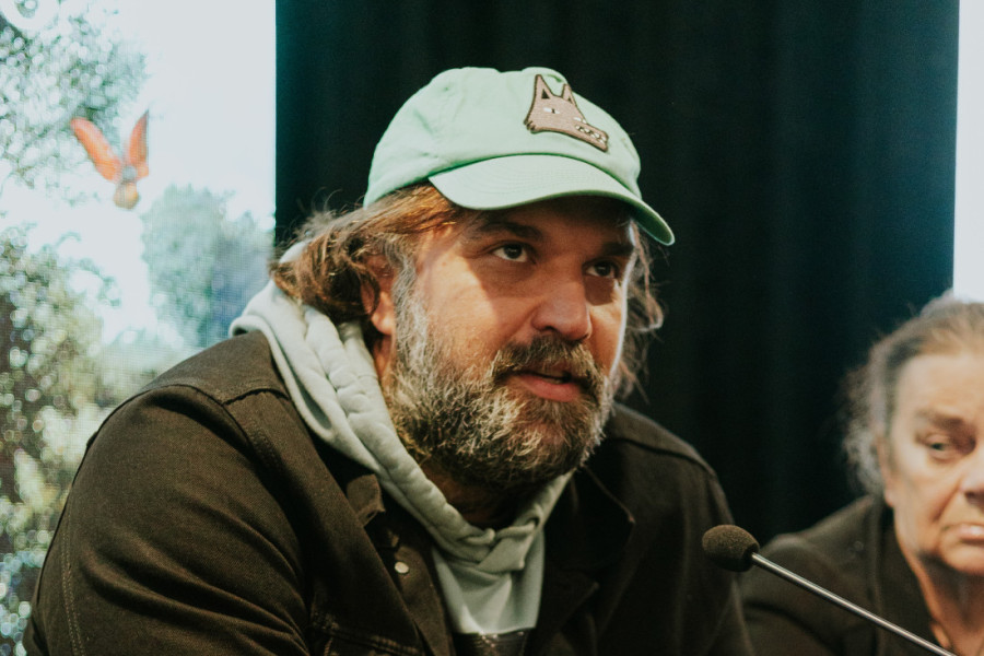 Nije mogao da ode na očevu sahranu, a onda je napravio "kompenzaciju": Premijera domaćeg filma "Kako je ovde tako zeleno" (FOTO/VIDEO)