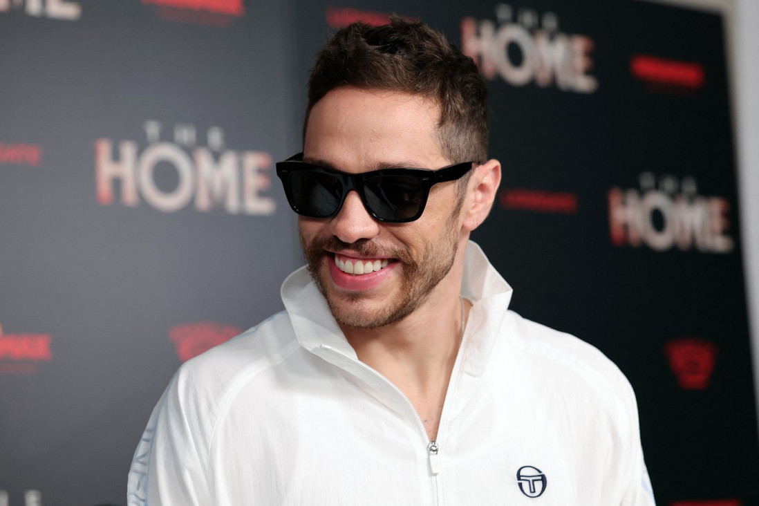 Trudna devojka Pita Dejvidsona pokazala kako njih dvoje u stvari žive: Hit snimak zapalio je mreže! (VIDEO)