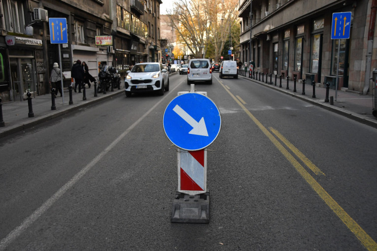 AMSS upozorava: Teretna vozila čekaju satima na granici, putnička prolaze bez problema!