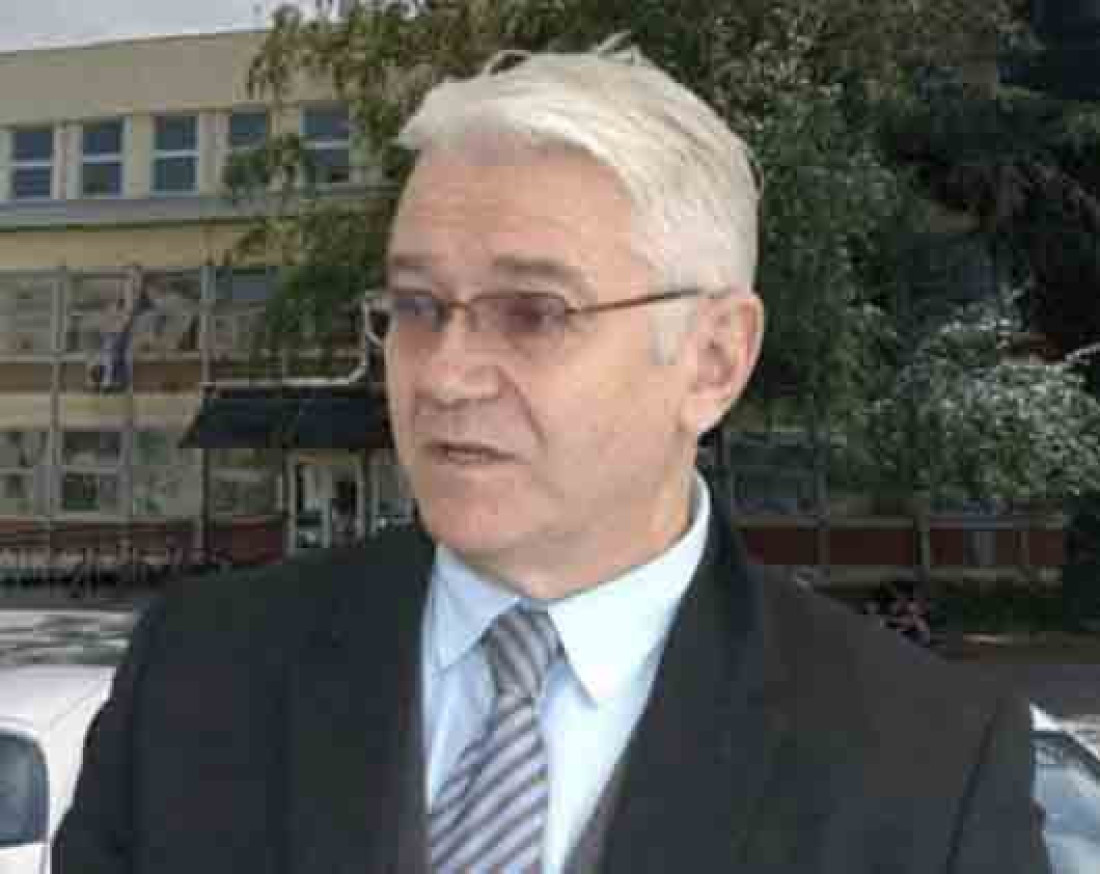 Blokaderi pukli na Univerzitetu! Blokaderka Jelena Kleut nije izabrana u zvanje, a inicijativa za smenu rektora doživela fijasko!