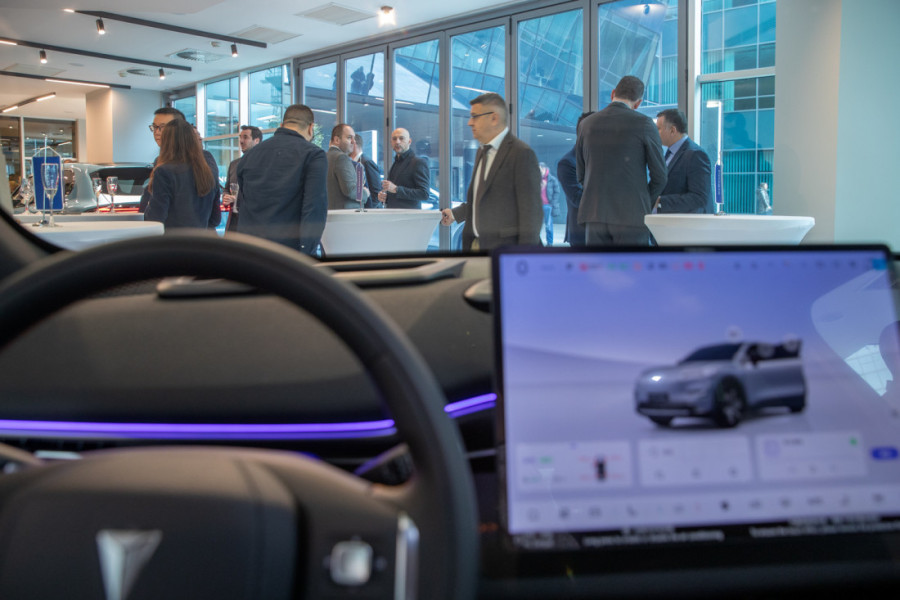 Beograd na mapi svetskih auto-brendova: Svečano otvoren prvi Changan salon u regionu - BM Motors Savograd (FOTO/VIDEO)