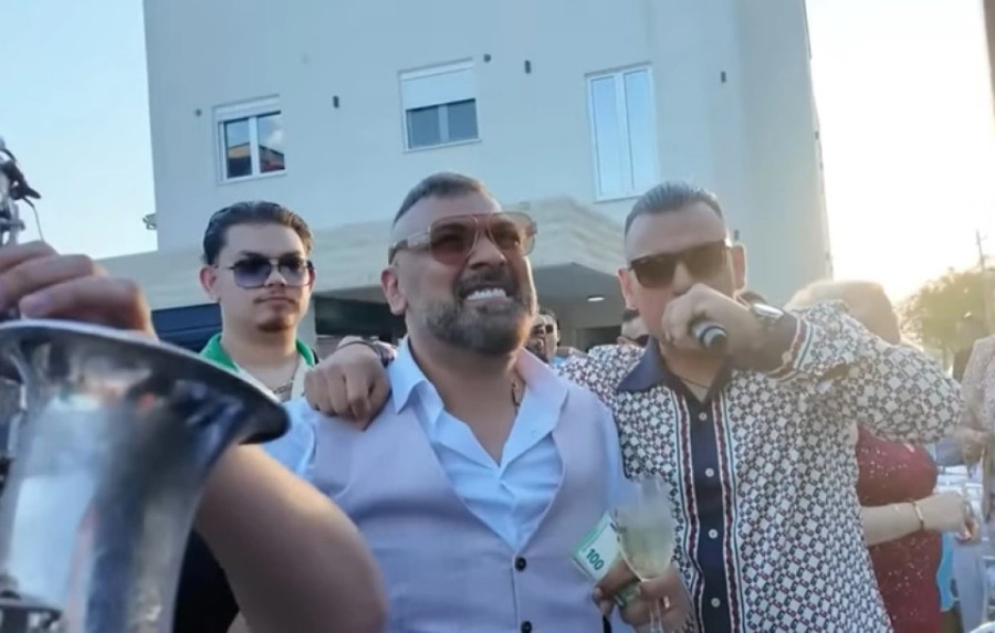 Ko je gazda Mecka koji je "pao" u Nemačkoj: Najbogatiji gastarbajter, nosi zlatne lance, a na svadbi mu pevala Brena!