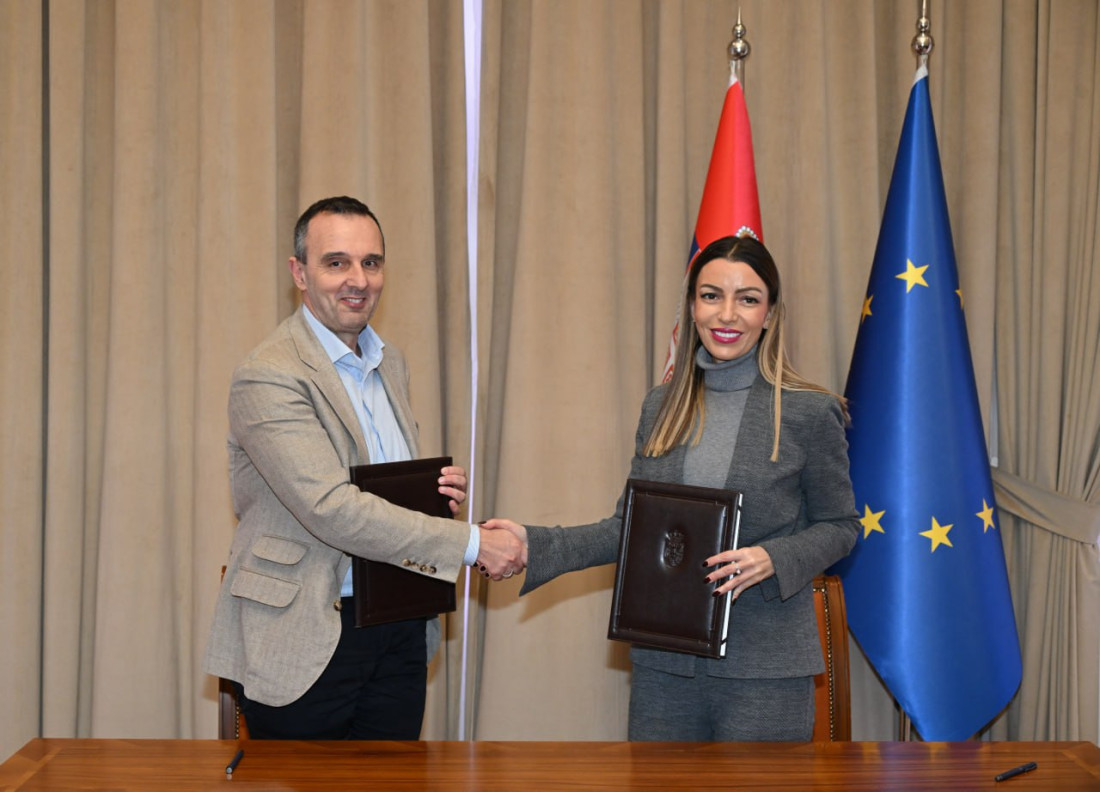 Velike kompanije reinvestiraju u Srbiju: Ministarka potpisala, kupuje se nova oprema (FOTO)