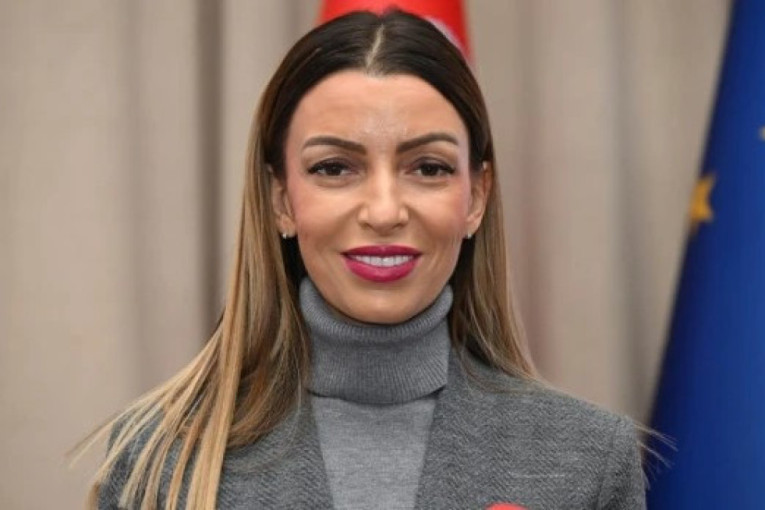 Živela Srbija! Velika čestitka Adrijane Mesarović za pobede na lokalnim izborima (FOTO)