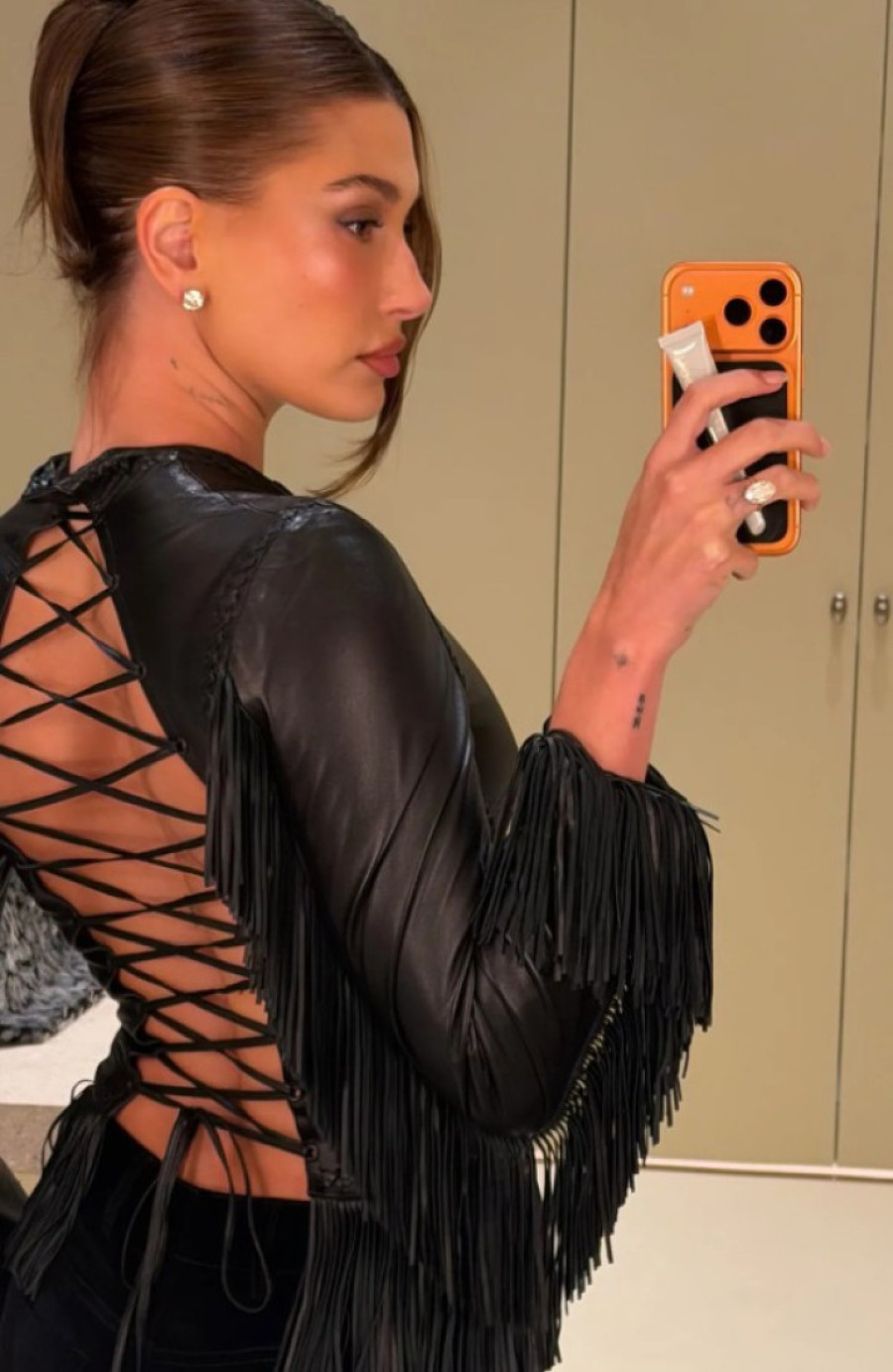 Žena Džastina Bibera napravila žurku za rođendan: Torta na pet spratova, a tek da vidite kako izgleda (FOTO)