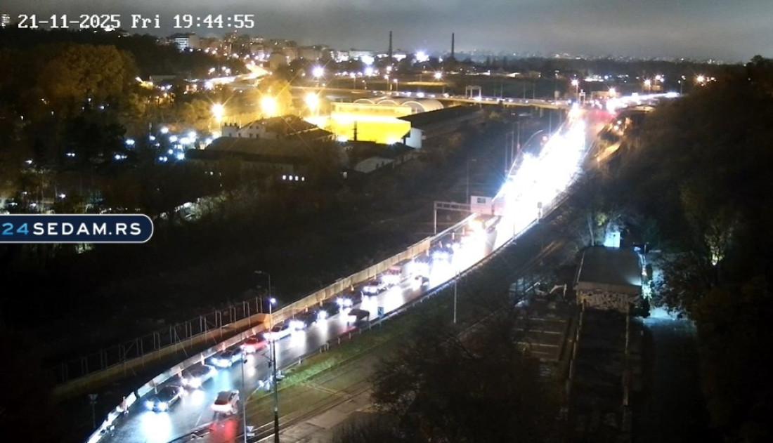 Haos u Beogradu: Lančani sudari na dva mosta, ima povređenih - pratite  24sedam kamere i izbegnite kolaps! (FOTO)