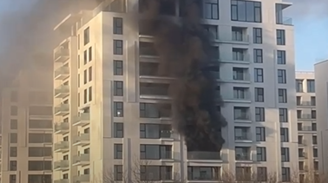 Soliter u plamenu! Vatrogasci izvlače stanare kroz oblak dima, šestoro prevezeno u bolnicu!