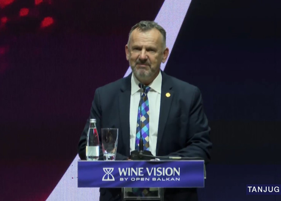 Vučić na sajmu Vinska vizija Otvorenog Balkana: Pišemo istoriju vinske scene Balkana!
