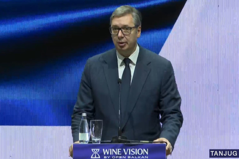 Vučić na sajmu Vinska vizija Otvorenog Balkana: Pišemo istoriju vinske scene Balkana!