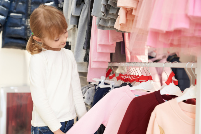 Materijal je i više nego važan: Evo na šta treba da obratite pažnju pri kupovini odeće za decu