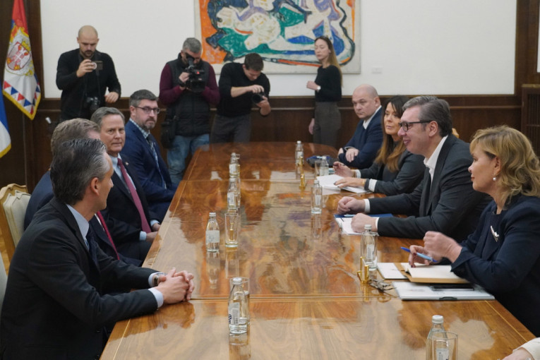 Vučić se oglasio o NIS-u nakon sastanka sa Amerima