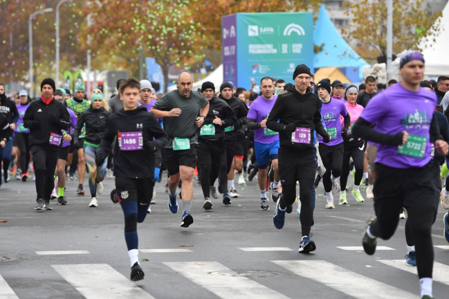 Bibiću i pobeda i državni rekord: Održan Beogradski polumaraton, učestvovalo 3.800 trkača (FOTO)